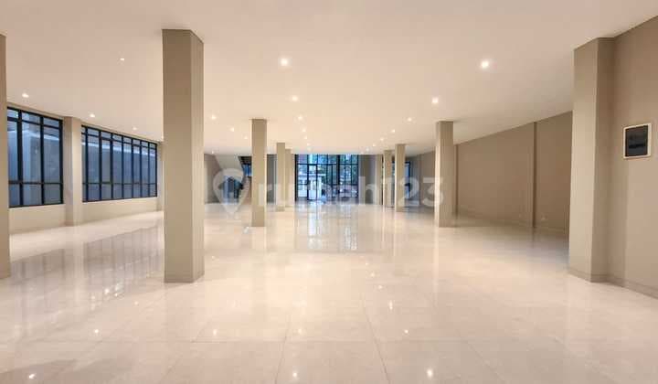 Ruang Usaha Baru Lux Dan Luas Jual/Sewa Mainroad Dago 3 Lantai