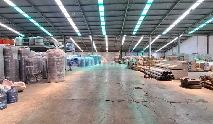 Gudang Mainroad Soekarno Hatta Dekat Buah Batu, Container 40 FT