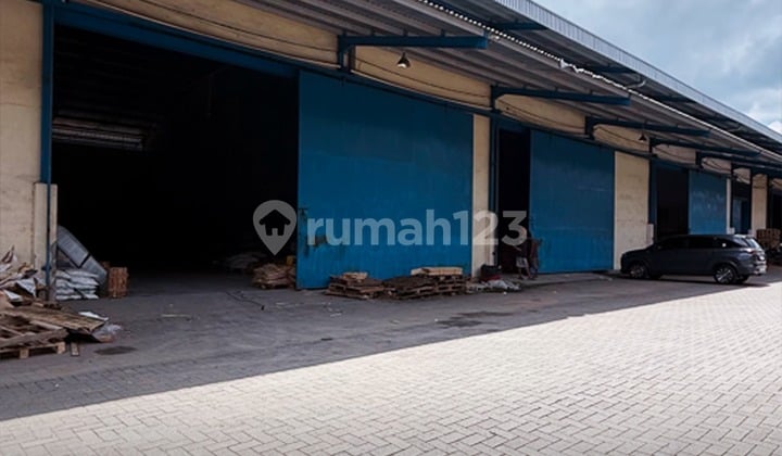 Gudang Sakura Bizpark 1080m2 Siap Pakai Akses Kontainer 40"