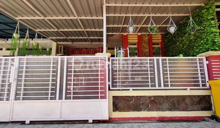 Beautiful House in Borneo Paradiso
