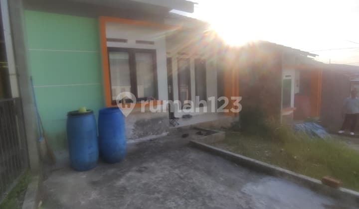 For Sale Beautiful House In Bds 3