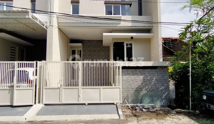Rumah Wonorungkut Minimalis Modern Siap Huni Selangkah ke Raya Merr . Surabaya