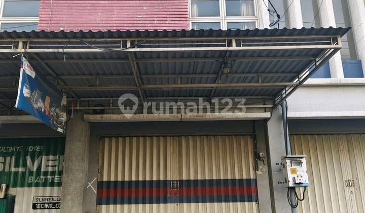 Ruko Jl Raya Jombang Mojokerto 2 Lt Siap Pakai . Sooko-Mojokerto.