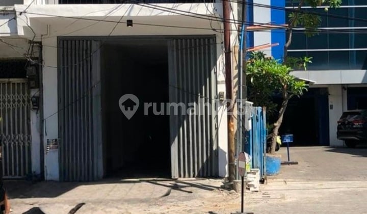 Ruko Disewakan Jalan Bongkaran Dekat Pasar Atom . Surabaya Pusat.