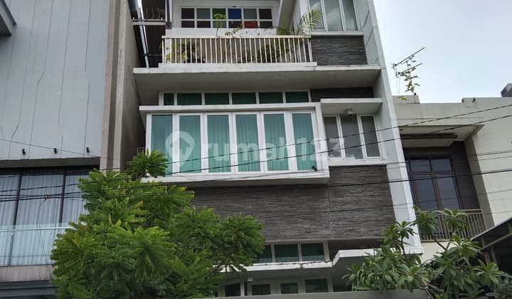 Dijual Rumah Modern Minimalis Puri Indah