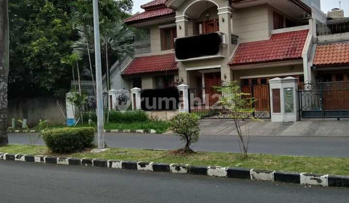 Rumah 2 Lantai Disewakan Permata Buana