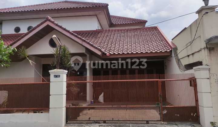 Rumah Dalam Komplek