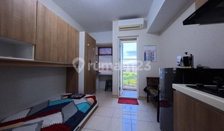 For Rent: The Springlake Summarecon Bekasi | Prestigious Studio Apartment