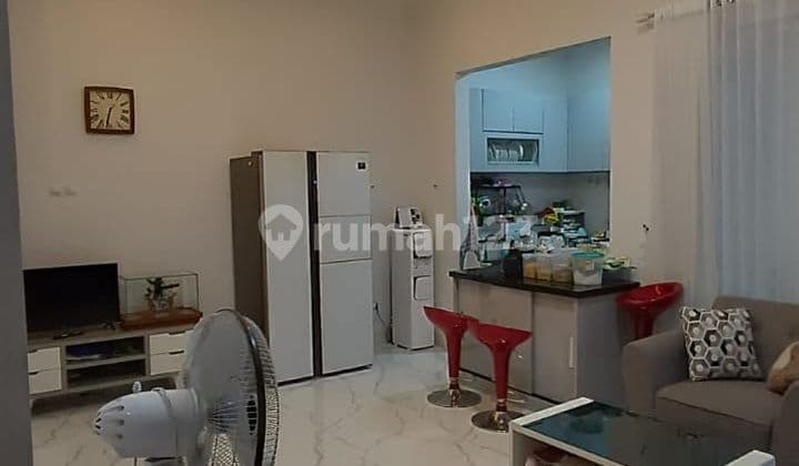 Renovated House in Samaya Bintaro Tangerang, 4 Bedrooms.