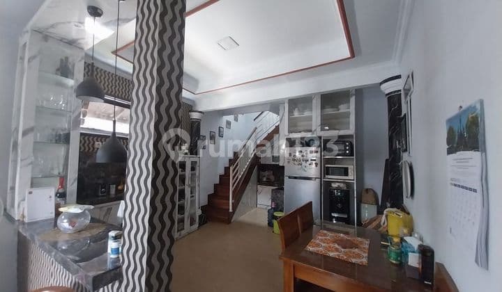 Rumah Semi Furnish Baru Renov Kamar 3 di Duta Bintaro Tangerang