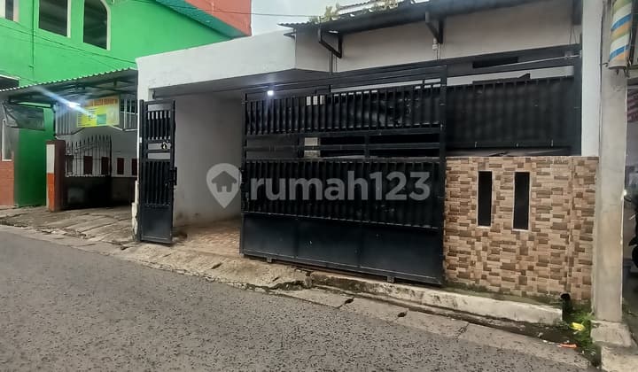 Rumah Strategis Lokasi Jalan Utama di Tajur Ciledug Tangerang