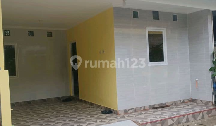 Rumah Rapih Semi Furnish SHM bisa KPR di Griya Pipit Bintaro