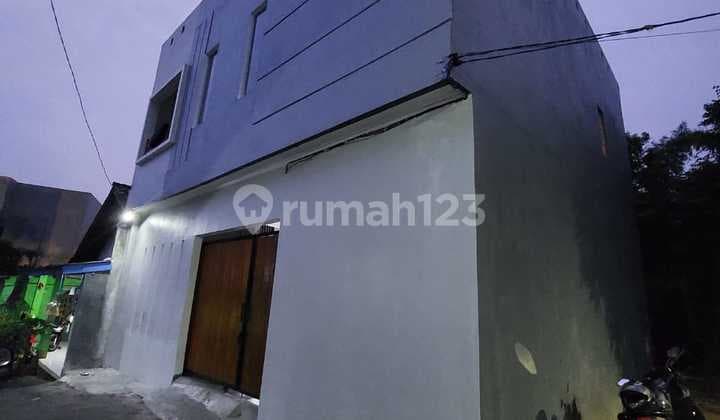 2-Story Boarding House with Rooftop Fully Rented Near Bintaro Station Sector 5
