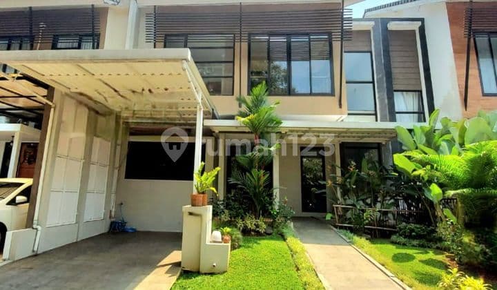 5-Bedroom House in Front of the Park, Eligible for KPR, at Discovery Bintaro