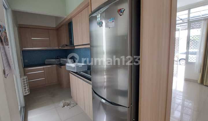 Rumah, 2 Lantai, SHM, Bebas Banjir Jgc La-Seine