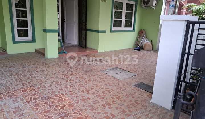 Rumah Kontrakan 1 1/4 Lantai Bagus Metland Menteng, Jakarta Timur