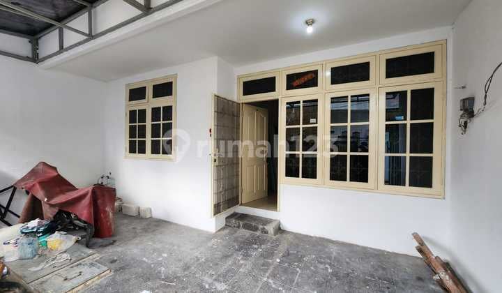 Siap Huni, Rumah, 1,5 Lantai, SHM, di Sunter Agung