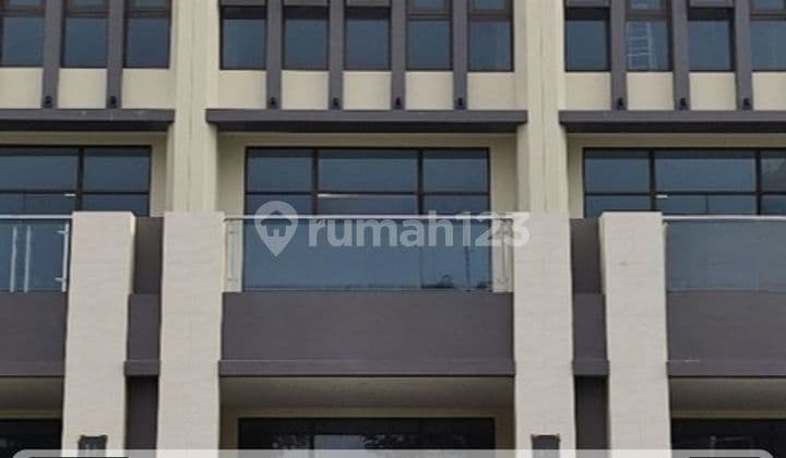 Disewakan Ruko C-Walk Cpi 3 Lantai Lokasi Strategis Siap Pakai Vc