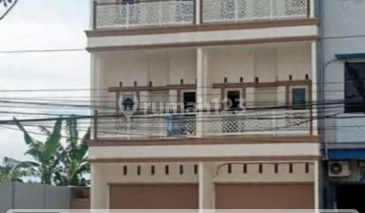For Rent: 3-Story Shop House on Hertasning Main Road, Strategic Location