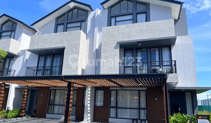 Rumah 3 Lantai Dekat Mall Summarecon Makassar HGB