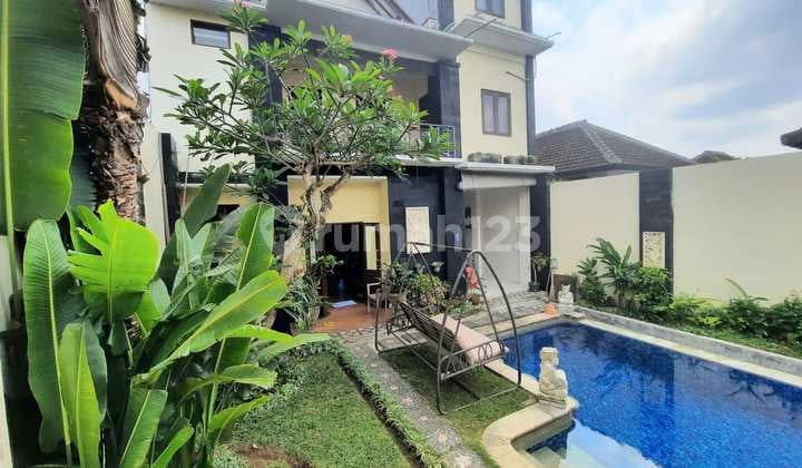 DiSEWAKAN RUMAH MEWAH ada POOL di KEROBOKAN DALUNG TEGAL PERMAI.