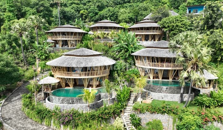 AMAZING RESORT with OCEAN and JUNGLE VIEW for SALE at AMED BEACH