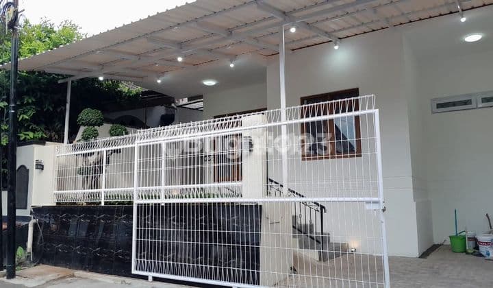 RUMAH MEWAH VILLA ASTER TEMBALANG