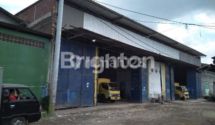 LIK 3 GENUK WAREHOUSE, GOOD CONDITION, READY TO USE, QUICK SALE