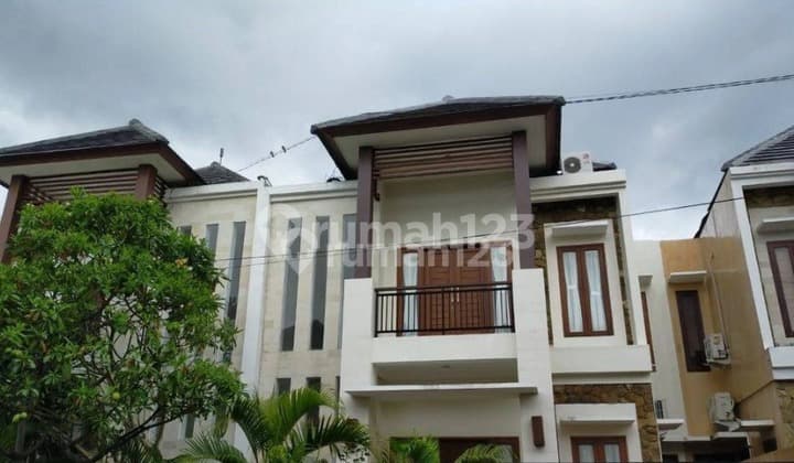 Rumah Modern One Gate System di Nusa Dua Tt
