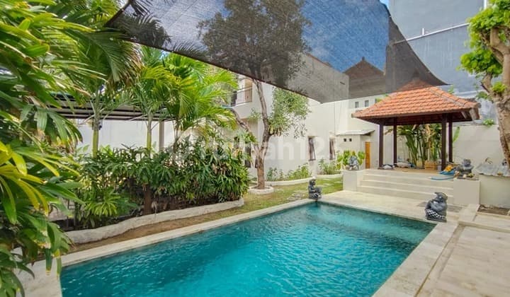 Spacious Villa House Land Area 300M2 Near Sanur Beach Denpasar