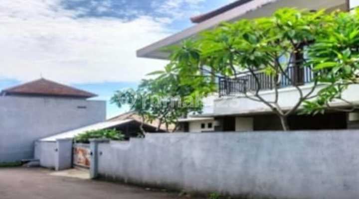Dijual Tanah Bonus Bangunan di Kerobokan Kaja