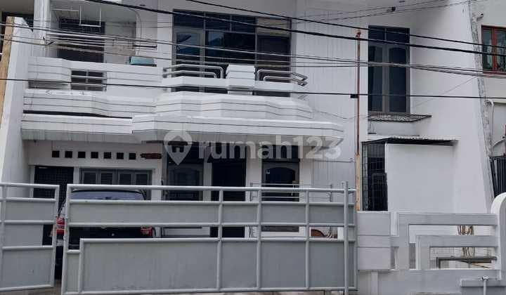 For Sale Ready-to-Occupy House in Green Garden, West Jakarta