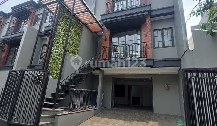 DIJUAL RUMAH BRAND NEW DI SWARNABHUMI RESIDENCE, CILANDAK