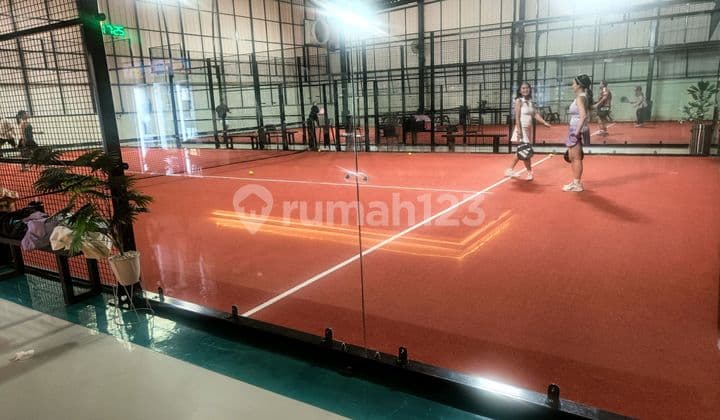 New Restaurant and Padel Court