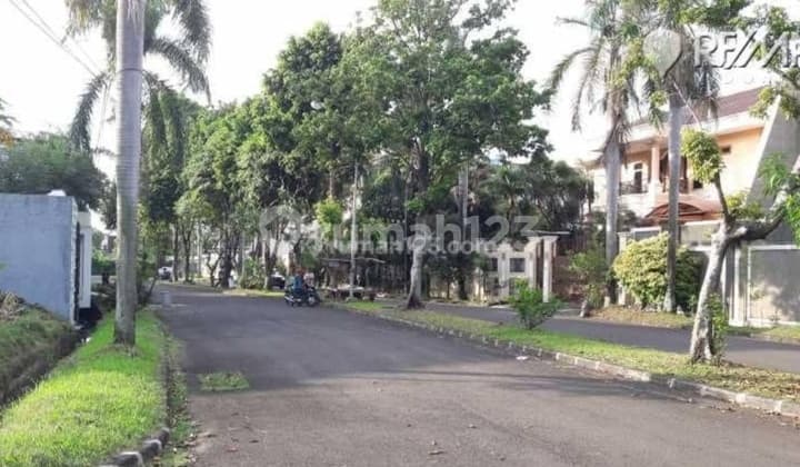 Tanah di Blok Ekslusif
Dalam Cluster
Puri Indah. Jakarta Barat 515 m²