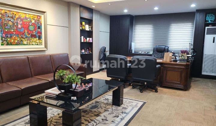 Ruko Siap.pakai....harga Termurah....... Jarang Ada....ruko Gandeng 3 (4 Lantai) Ruko Mewah Full Renovasi, Rapih Dan Terawat. Siap Pakai . Boleh Beli 2 Ruko Saja @5 Milliar