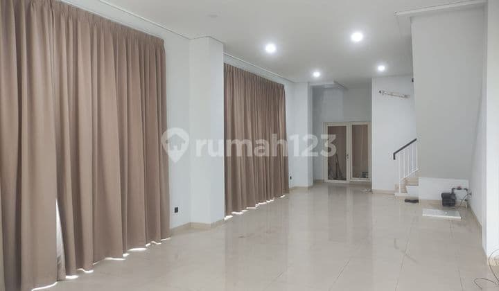 Jarang Ada..Ruko HOOK Sedayu Square
4 Lantai. Taman Kencana
Jakarta Barat. Ruko Bagus, Terawat dan Rapih