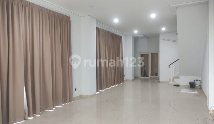 Jarang Ada..Ruko HOOK Sedayu Square
4 Lantai. Taman Kencana
Jakarta Barat. Ruko Bagus, Terawat dan Rapih