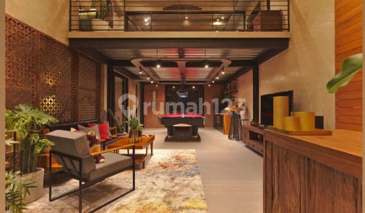 Jarang Ada...ruko Mewah Dan Unik. Bagus, Full Furnish, Hadap Jalan