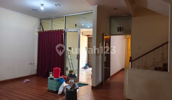 Rumah di Permata Buana Bagus dan Siap Huni