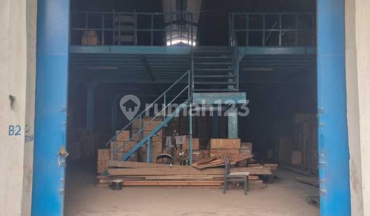 Siap Huni, Gudang, 2 Lantai, SHM, Bebas Banjir,