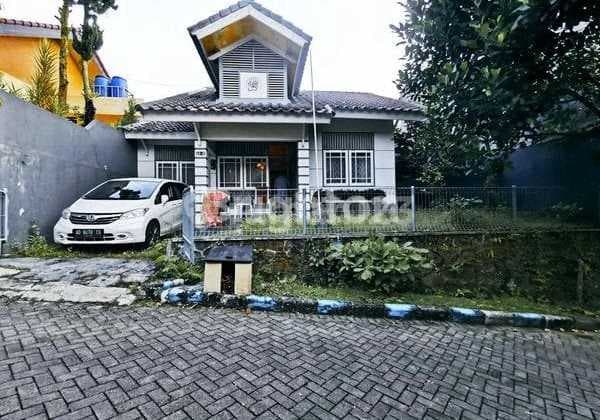 Rumah Strategis Area Puncak Buring Indah Malang