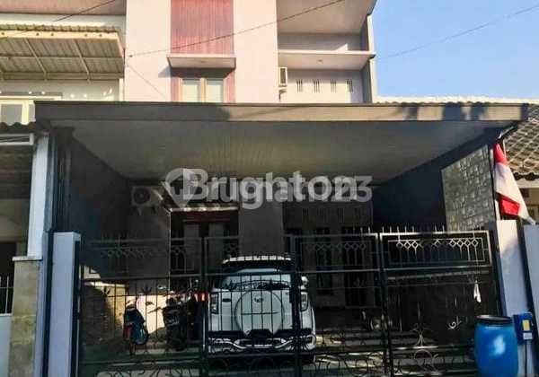 2-Story House Ready to Occupied and Well-Maintained in Buring Area, Malang