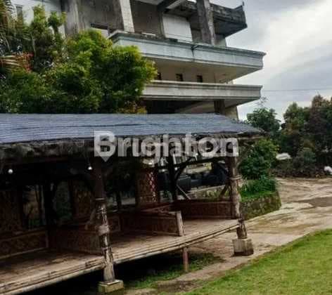 Villa Cantik Plus Kolam Trawas
