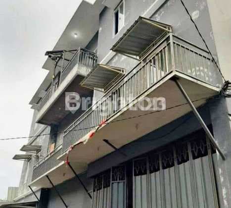 10-Room Boarding House, Strategically Located in Kedungkandang