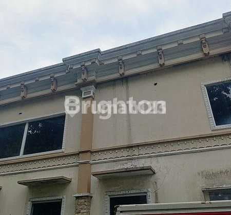 For Rent 2-Story Shop House Right on Singosari Main Road