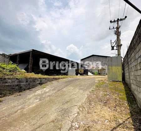 Aset Gudang Skala Besar - Hitung Tanah Dau, Malang