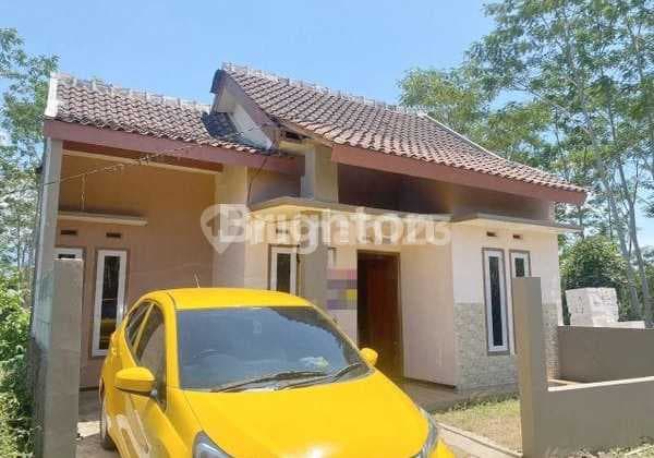 Rumah Modern Minimalis Bagus Siap Huni Jual Cepat Di Pakisaji Kota Malang