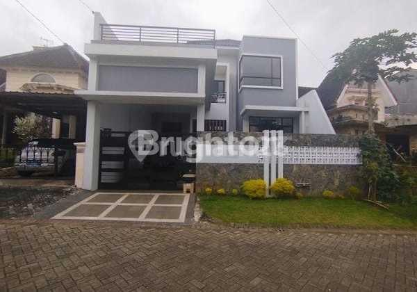 Rumah Mewah 2 Lantai di Puncak Tidar Malang