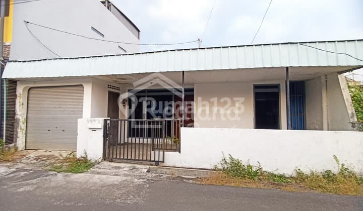 Rumah Di Semarang Barat